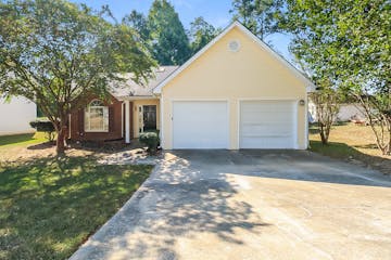 6695 Emerald Pointe Circle Atlanta, GA 30349